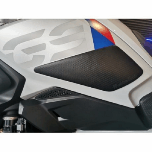 BMW R1200GS/R1250GS AK Carbon Knee Pads - Image 3