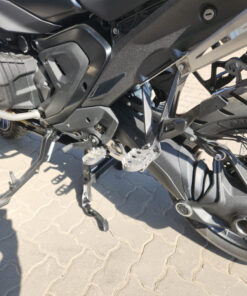 R1300-GS-Wide-Foot-Pegs